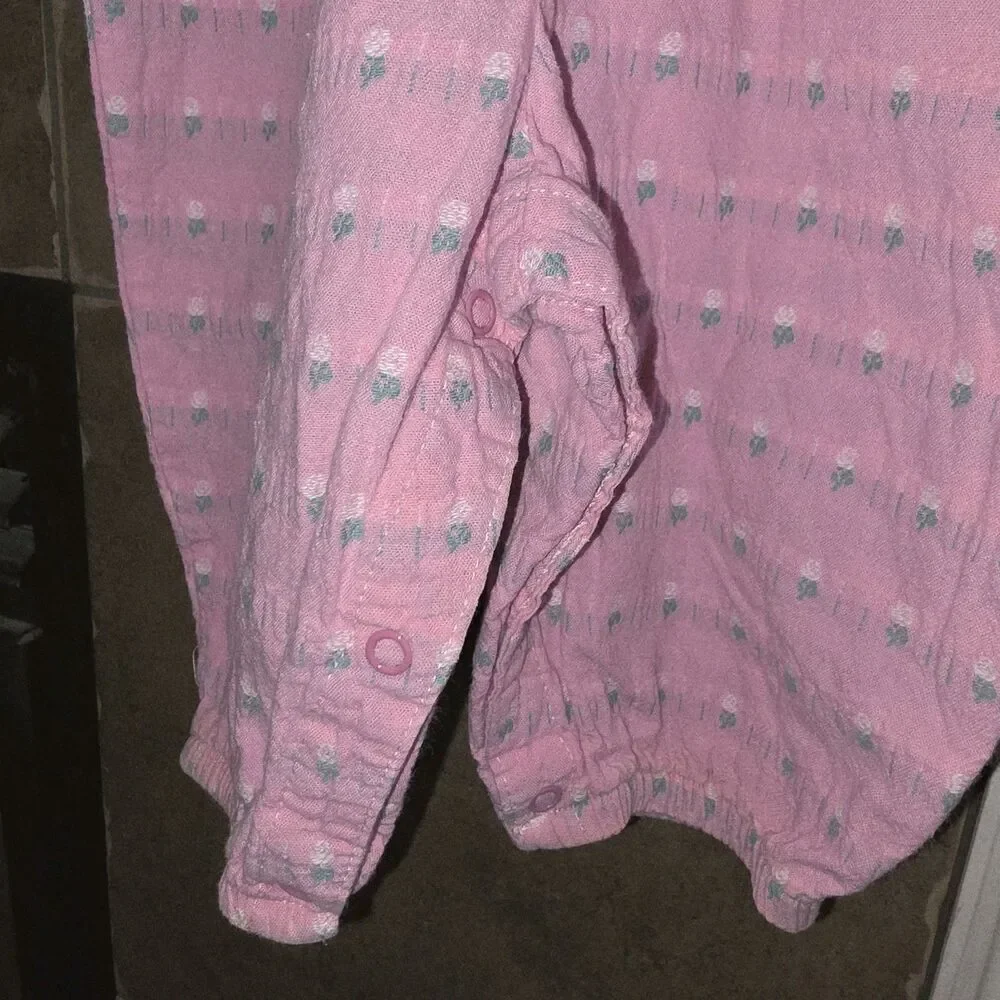 Oshkosh 2001 3/6m Vintage Pink All Over Tiny Flowers Button Lace Collar Romper